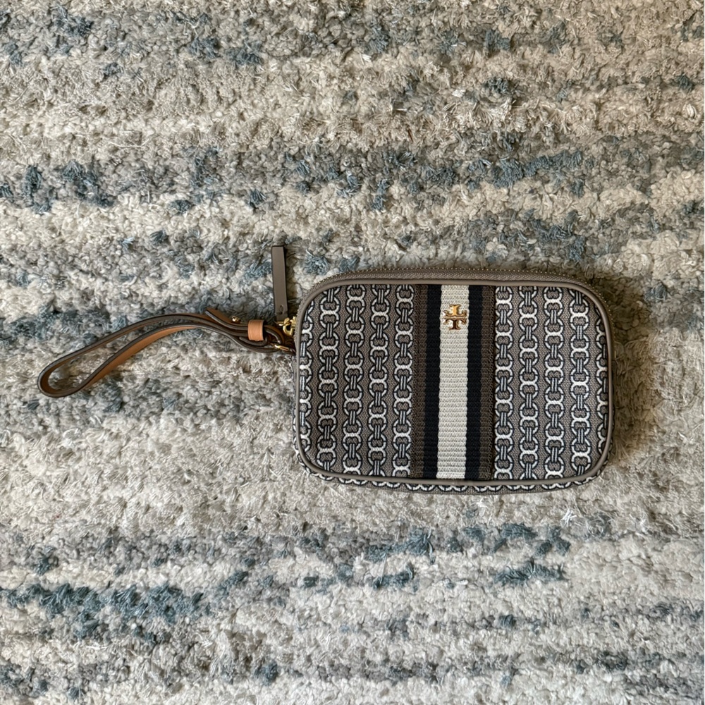 Tory Burch Gemini Link Canvas Wristlet
